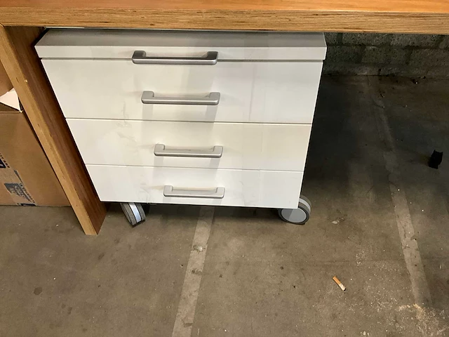 Hout bureau opstelling - afbeelding 6 van  7