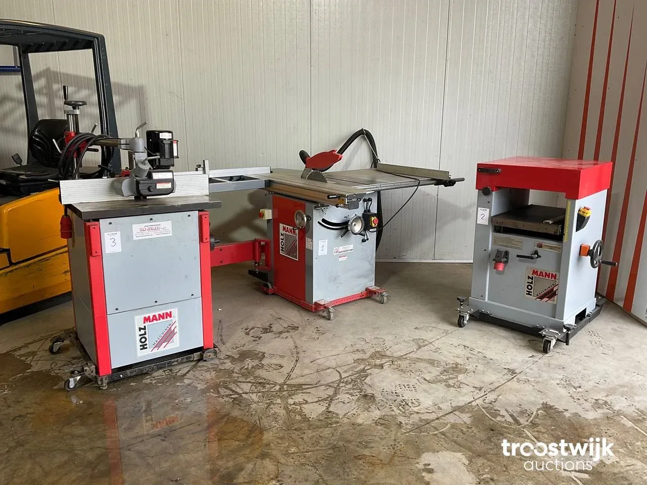 Houtbewerkingsmachines, metaalbewerkingsmachines en gereedschappen
