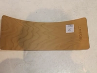 Houten balance board wobble 25 x 75 cm. - afbeelding 1 van  1