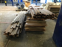 Houten balken en schotten (3x) - afbeelding 2 van  4