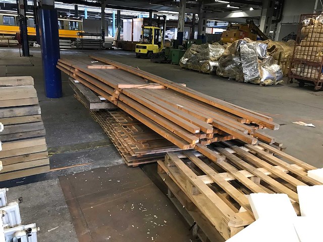 Houten balken en schotten (3x) - afbeelding 4 van  4