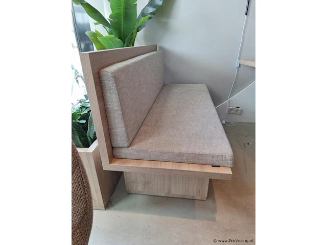 Houten bank incl. kussen - 134x60x90 cm - afbeelding 4 van  4