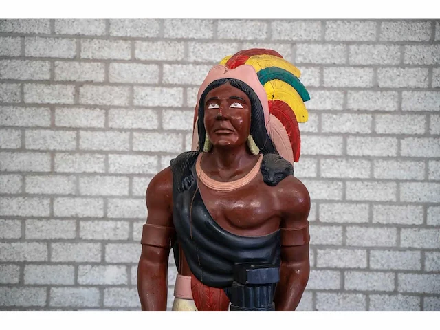 Houten beeld "native american" - afbeelding 3 van  7