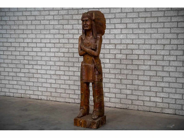 Houten beeld "native american" - afbeelding 2 van  8