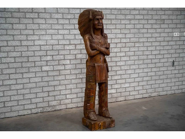 Houten beeld "native american" - afbeelding 3 van  8