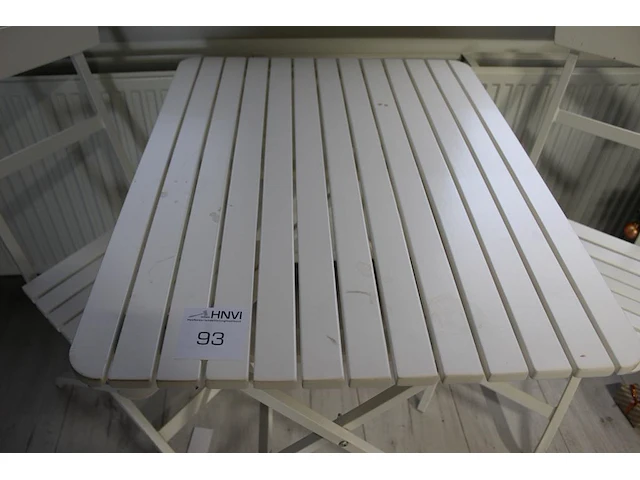 Houten bistroset bestaande uit tafel en twee stoelen. afmeting tafel 80 x 62 x 74 cm - afbeelding 2 van  4