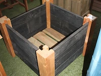 Houten bloembak. afmeting 76 x 76 x 56 cm. - afbeelding 2 van  2