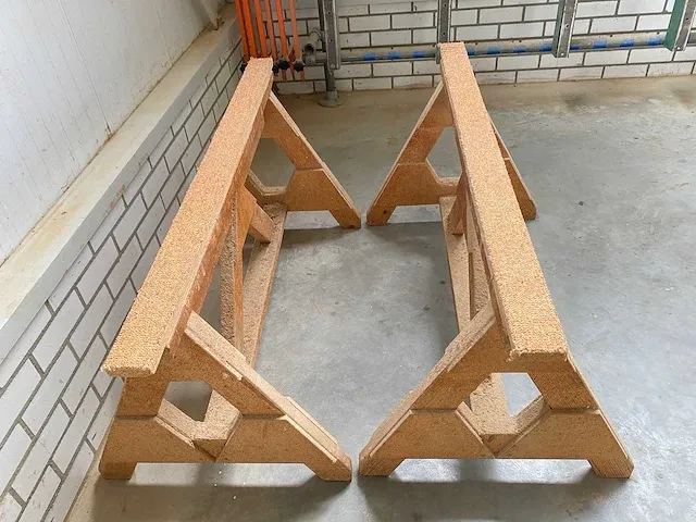 Houten bok (2x) - afbeelding 1 van  2
