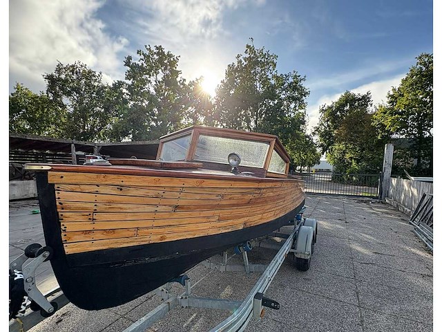 Houten boot - afbeelding 1 van  12