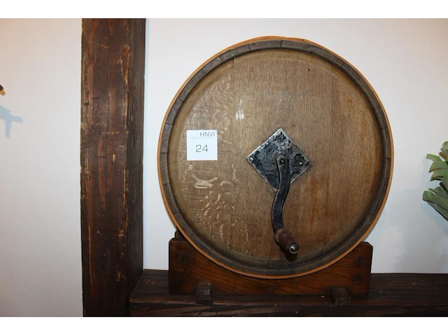 Houten boterkarnton. doorsnede 57 cm. - afbeelding 1 van  2