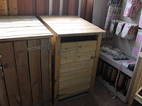 Houten container ombouw. afmeting 97 x 70 x 110 cm. - afbeelding 1 van  3