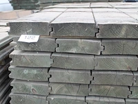 Houten damwand profielen op pallet, 120 stuks, lengte 60cm. dikte 45mm. - afbeelding 2 van  3