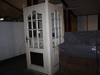 Houten decoratieve telefooncel. afmeting 100 x 100 x 225 cm - afbeelding 2 van  2
