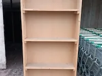 Houten dubbelzijdige kast met inhoud - afbeelding 8 van  18