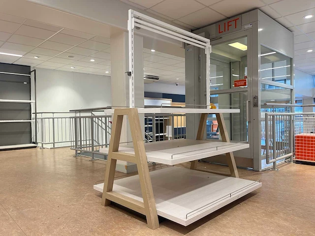 Houten etagère 170 cm hoog - afbeelding 1 van  6