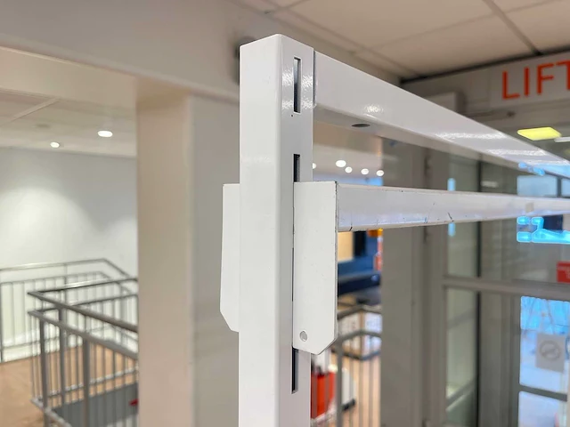 Houten etagère 170 cm hoog - afbeelding 2 van  6