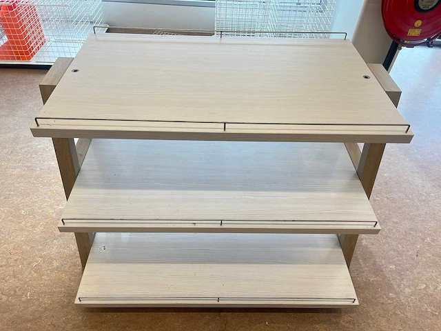 Houten etagère 90 cm hoog (2x) - afbeelding 3 van  5