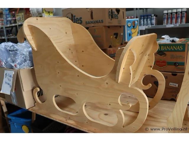 Houten hert met slee - showroommodel - 190x40x150cm - afbeelding 4 van  6