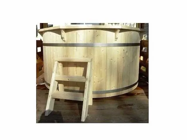 Houten hottub met kachel - incl. cover - afbeelding 5 van  9