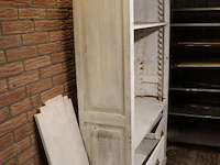 Houten kast met legplanken en 2 laden - afbeelding 4 van  4