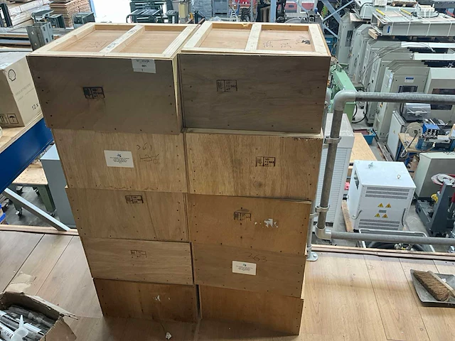 Houten kist (10x) - afbeelding 1 van  4