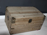 Houten kist. afmeting 62 x 40 x 33 cm. - afbeelding 3 van  3