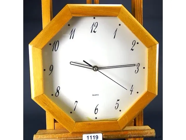 Houten klok - afbeelding 1 van  5