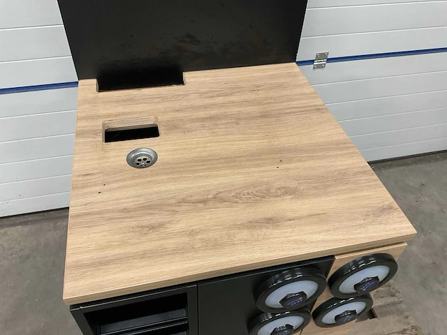 Houten koffiemeubel - afbeelding 3 van  6