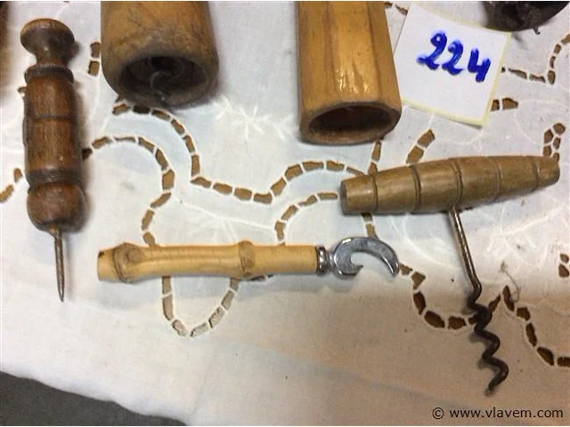 Houten kurkentrekkers - afbeelding 2 van  3