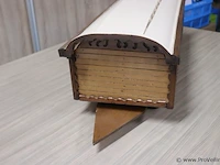 Houten model van een woonwagen/zigeunerwagen - 30x97x29cm - afbeelding 2 van  6