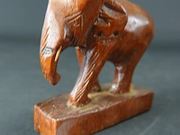 Houten olifant - afbeelding 1 van  3