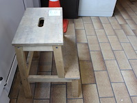 Houten opstapje ikea. - afbeelding 2 van  2