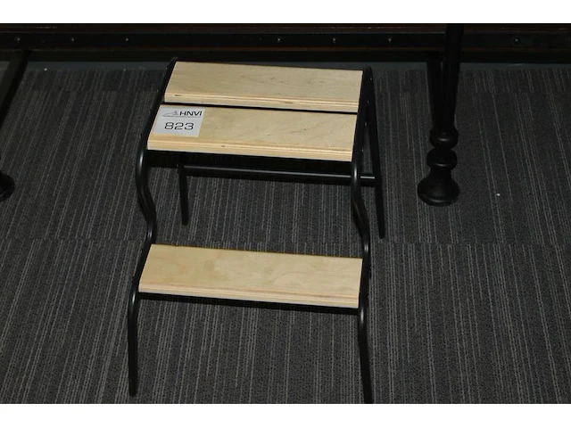 Houten opstapje - afbeelding 1 van  2