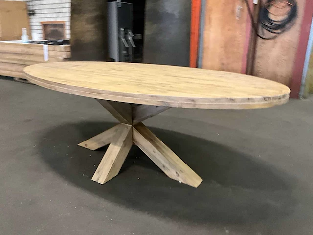 Houten ovale eetkamertafel - afbeelding 2 van  6