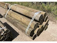 Houten palen (4x) - afbeelding 1 van  3