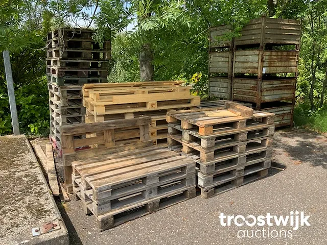 Houten pallet - afbeelding 1 van  2