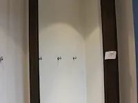 Houten passpiegel met afmeting 75 x 210 cm. - afbeelding 2 van  3