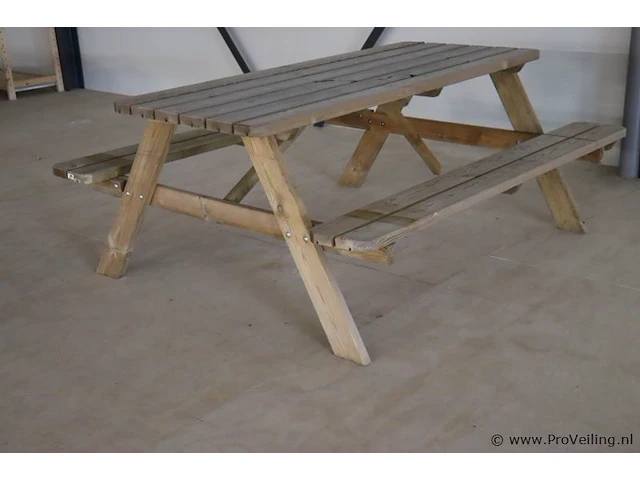 Houten picknicktafel - 180x144x74cm - afbeelding 1 van  4