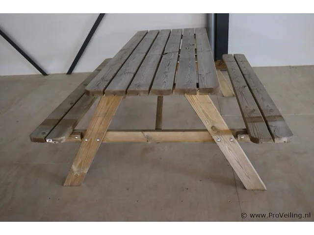 Houten picknicktafel - 180x144x74cm - afbeelding 2 van  4
