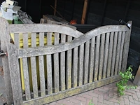 Houten poort. afmeting 2x 250 cm. - afbeelding 1 van  3