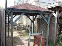 Houten prieel. afmeting 250 x 250 x ca. 275 cm. let op: dient door uzelf gedemonteerd te worden. - afbeelding 1 van  3