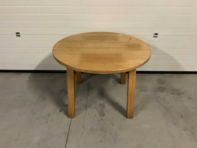 Houten ronde tafel (ø 110 cm) - afbeelding 1 van  3