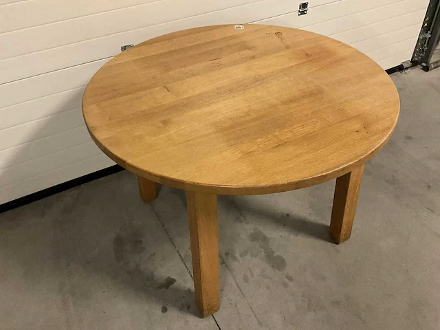 Houten ronde tafel (ø 114 cm) - afbeelding 1 van  3