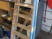 Houten schilderstrap 7 treden - afbeelding 1 van  1