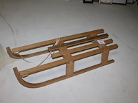 Houten slee met lengte 110 cm. - afbeelding 1 van  1