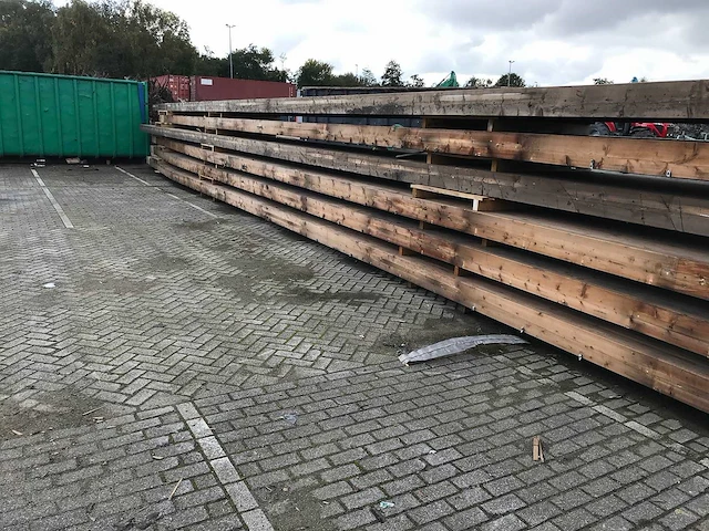 Houten spant 20x102/140x2160cm - afbeelding 5 van  7