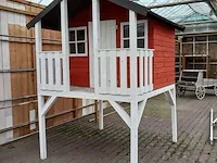 Houten speelhuis