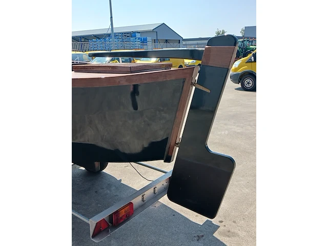 Houten spitsgat sloep met bun - afbeelding 34 van  36