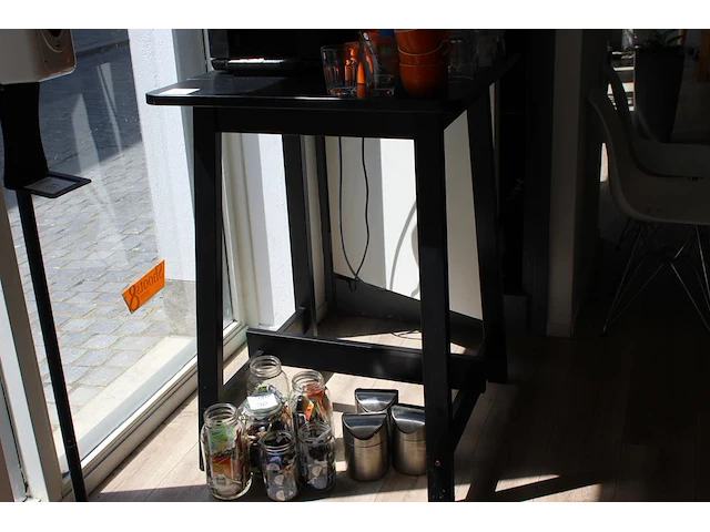 Houten statafel 74 x 73 x 103 cm. - afbeelding 1 van  4