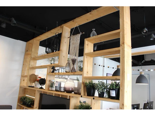 Houten stelling van steigerhout afm. 320 x 280 cm. - afbeelding 1 van  3